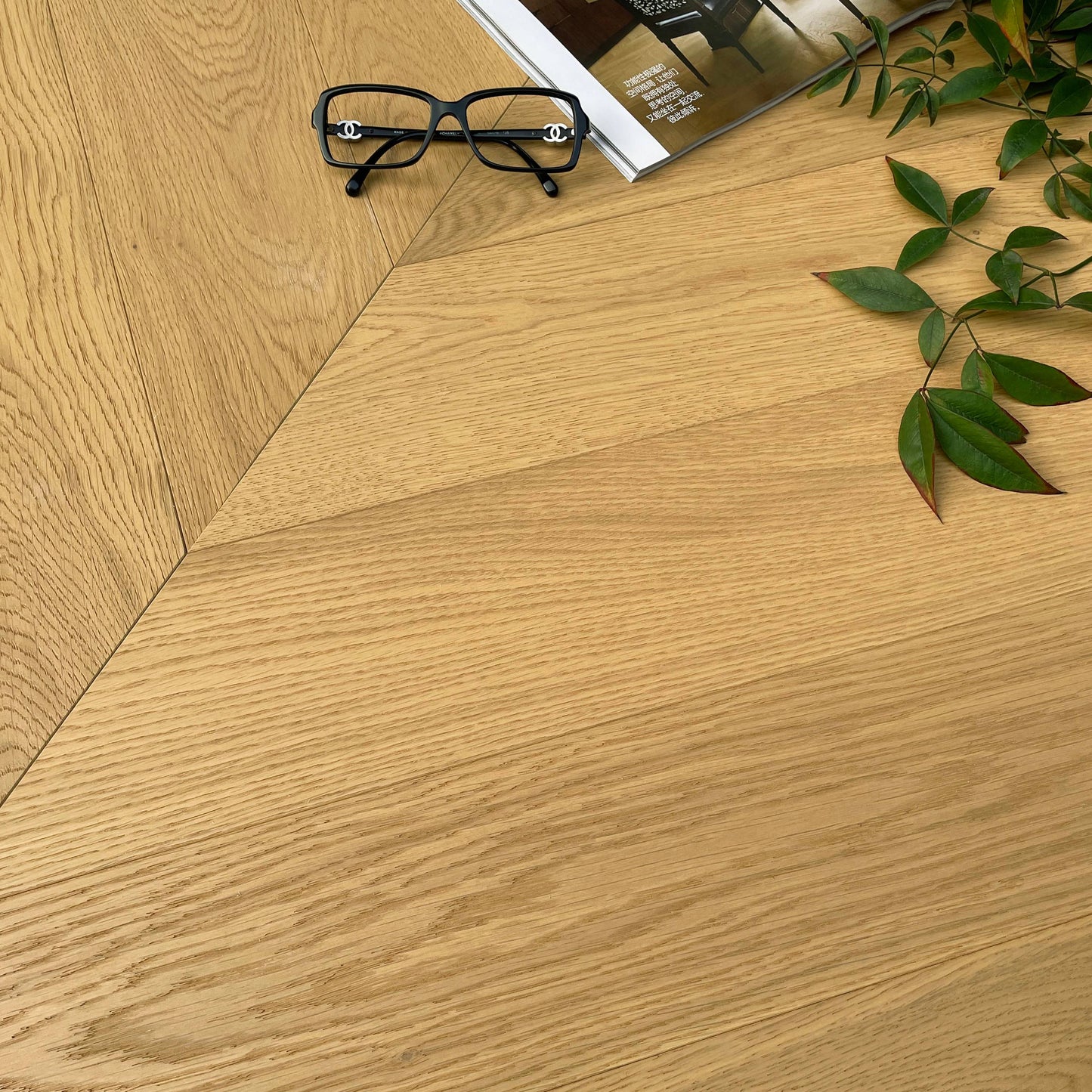 G1.34420 Wood-grain Floor