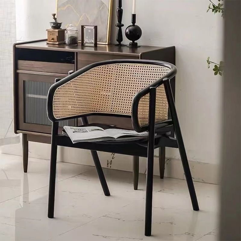 C384 Solid Wood Leisure Chair