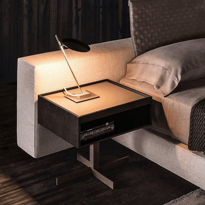 ALT-LM0004 現代實木床頭櫃