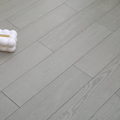 8211 Modern Solid Wood Floor