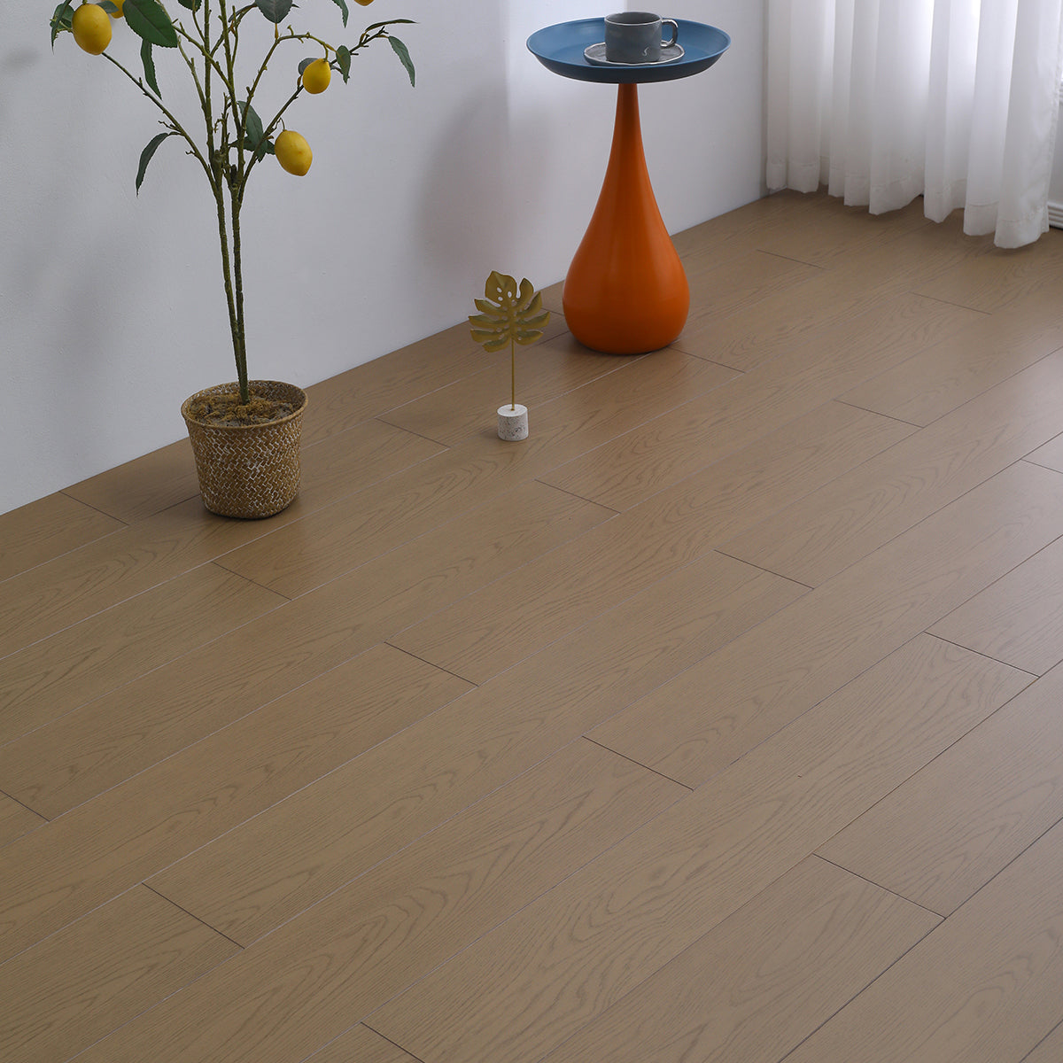 8215 Modern Solid Wood Floor