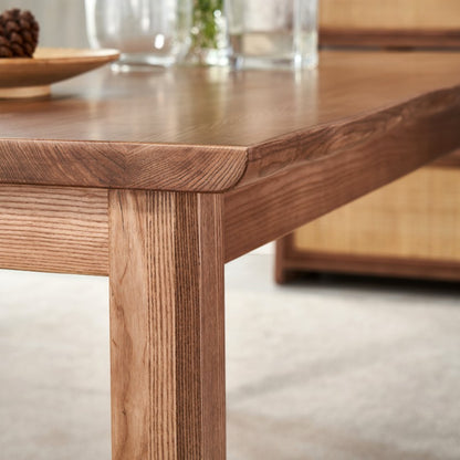 2020C-09/B1 Modern Dining Tables